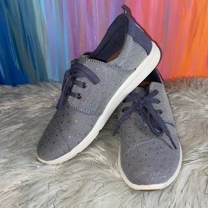TOMS sneakers size 7